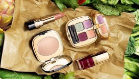 Новата есенна колекция на Dolce & Gabbana – Падни във Цветене